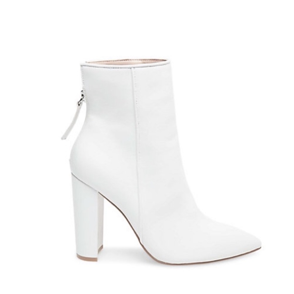 Trista booties white
